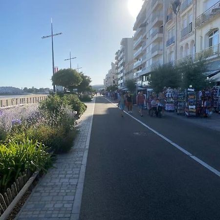 Appartement En Plein Coeur Du Centre Ville لي سابلِ دولونْ المظهر الخارجي الصورة