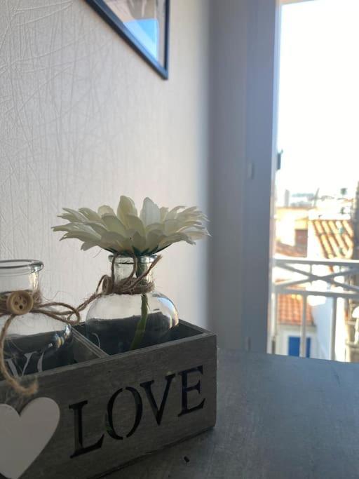 Appartement En Plein Coeur Du Centre Ville لي سابلِ دولونْ المظهر الخارجي الصورة